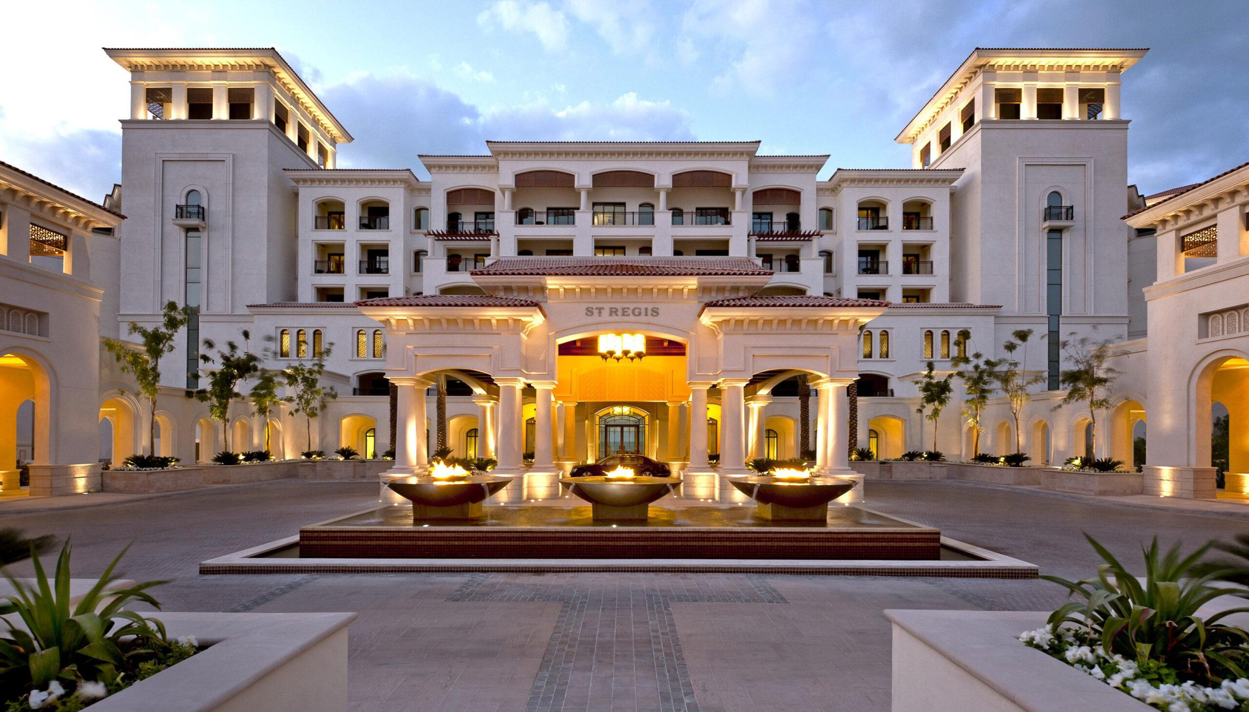 Front entrance to The St Regis Saadiyat Island Resort