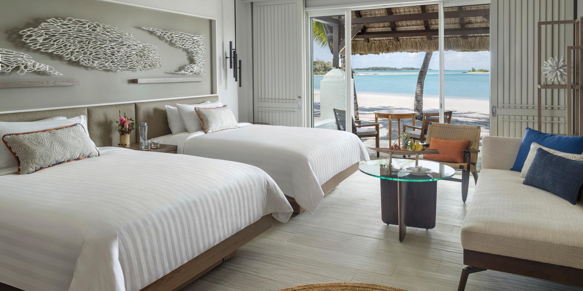 Twin double bed room with views of the ocean at Shangri La Touessrok