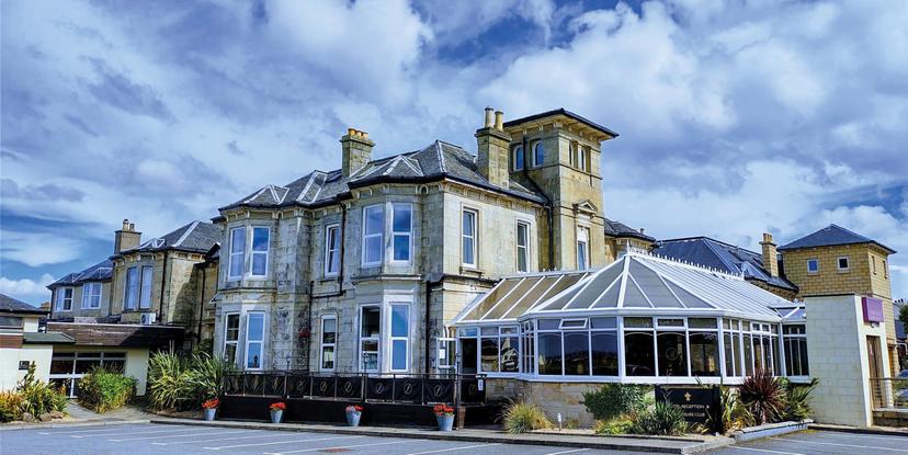 Panoramic view of the Fairfield House Hotel building
